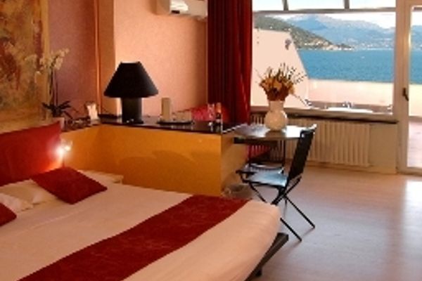 Conca Azzurra Wellness Hotel (Ranco)